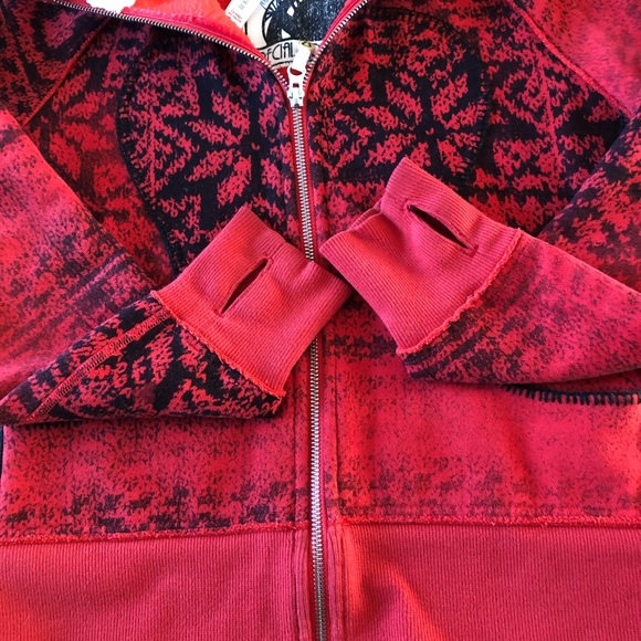 SOLD LULULEMON | Special Edition Scuba Hoodie 6 - Picture 5 of 9